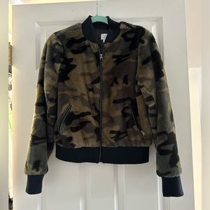 PEYTON JENSEN FAUX FUR CAMP BOMBER JACKET SZ S FROM EVEREVE WORN TWICE